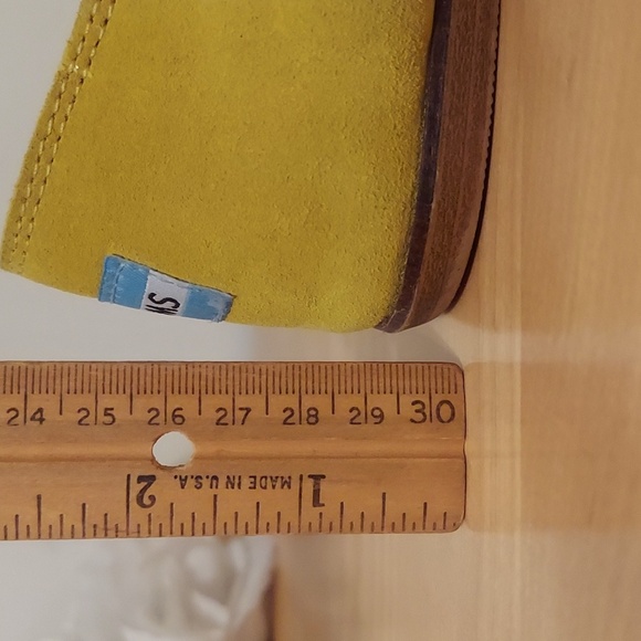 TOMS Shoes Blazing Yellow Women's Jutti Suede Flats Size 7 - Picture 16 of 16